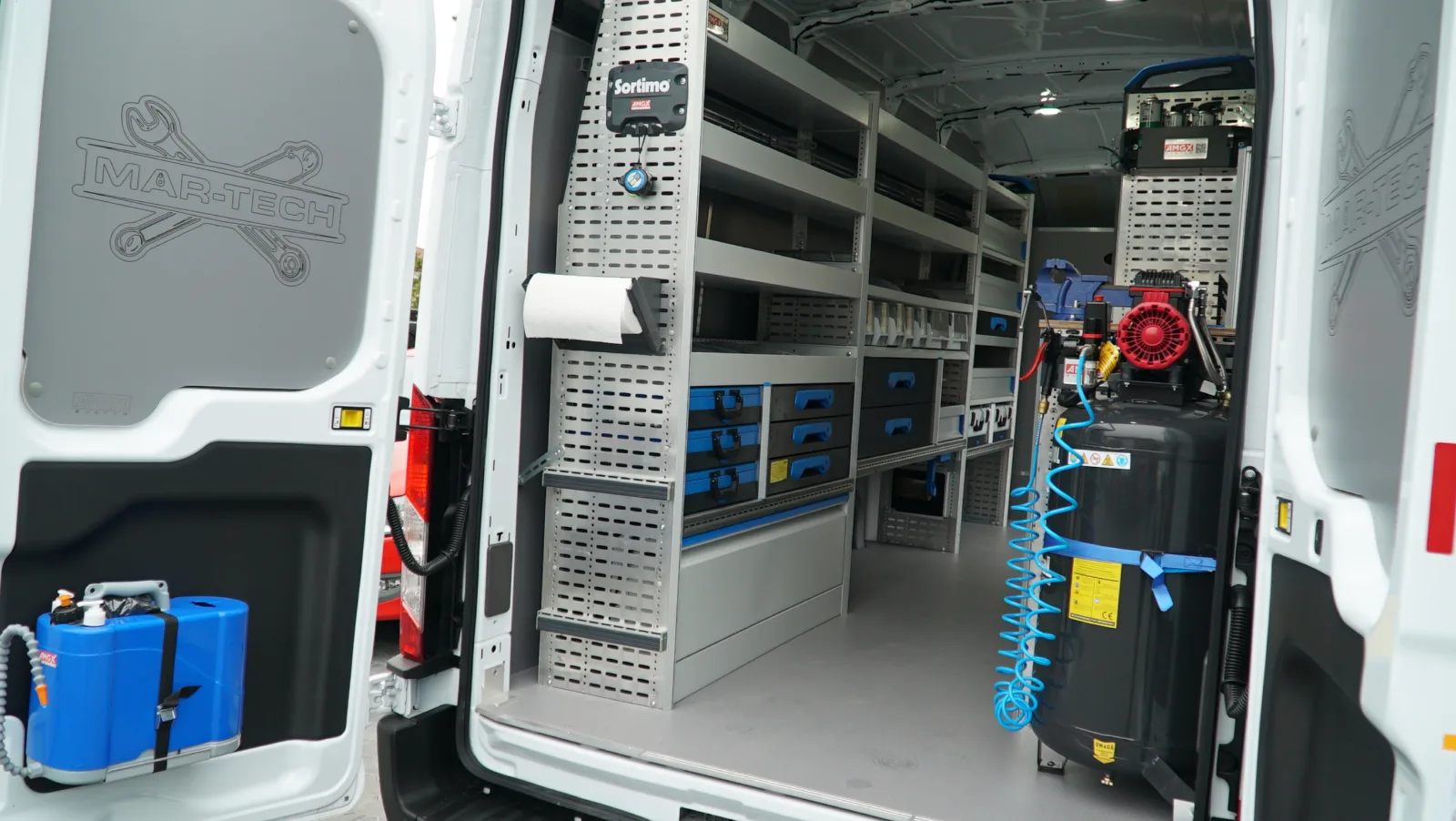 Ford Transit L4H2 - van fit-out for the industrial sector