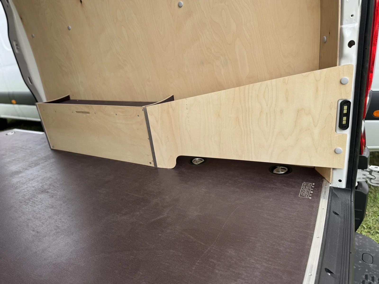 Identical Iveco Daily L3H2 van fit-outs for AD-GRO and RAIL BUILDING - functionality and space organization