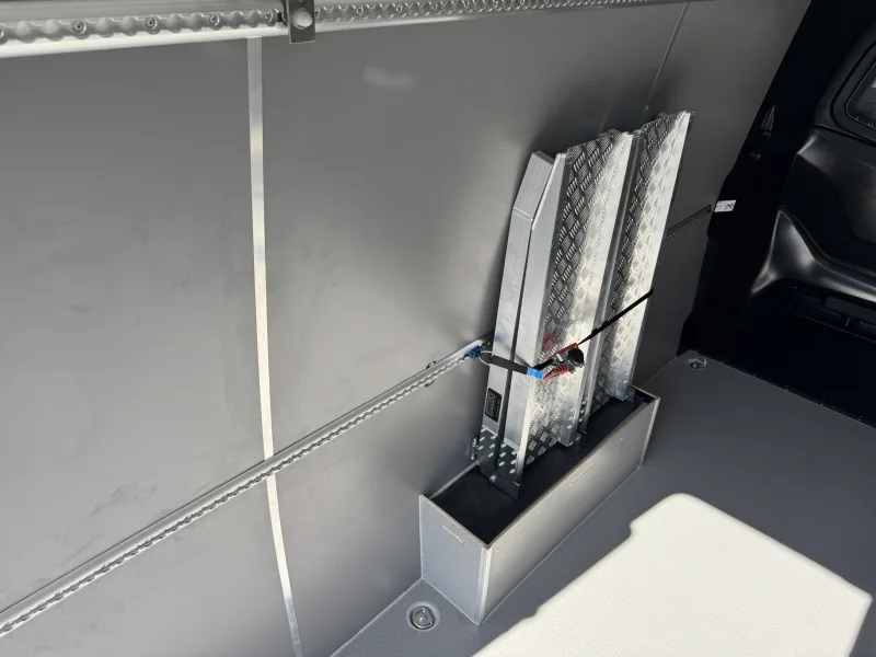Kolejna realizacja dla INMAGO - Zabudowa Iveco Daily Brygadowy L4H2