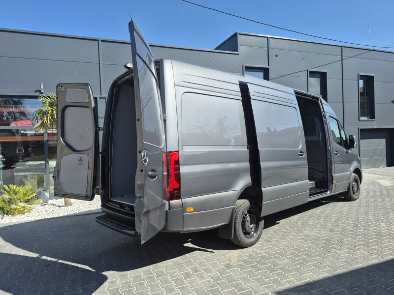 Professional van fit-out for JUWAY