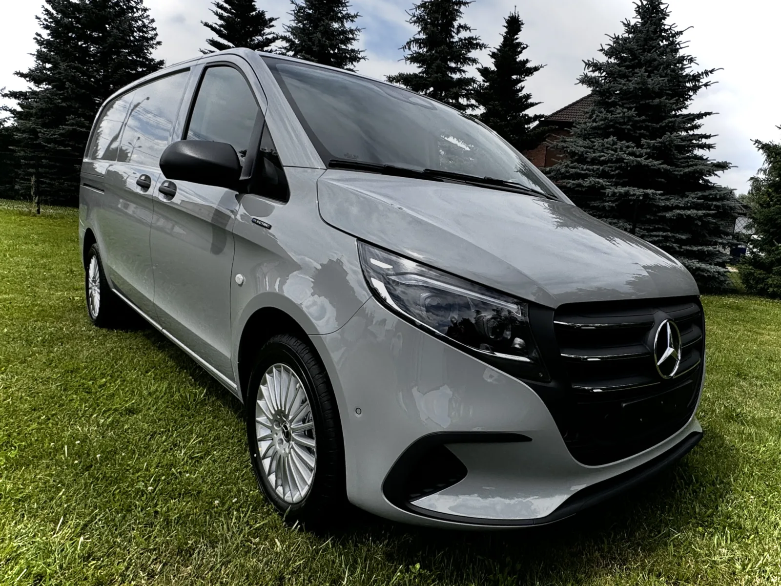 Mercedes Vito L2H2 - the ideal van fit-out for the food industry