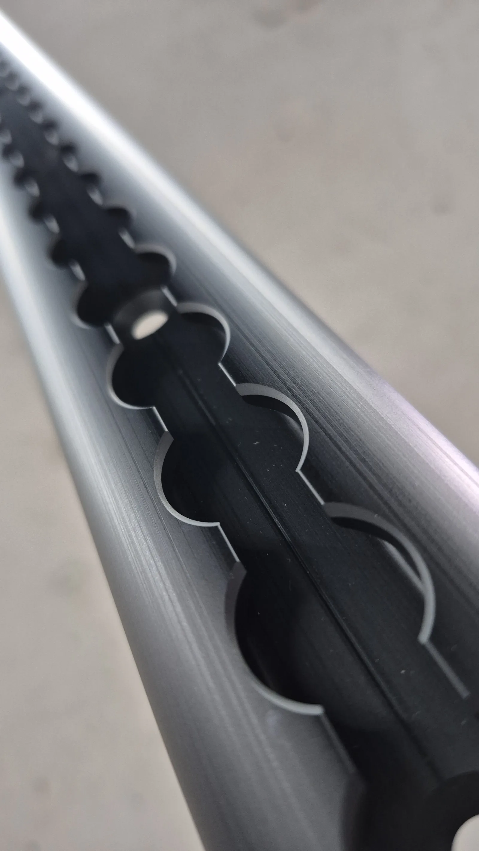 New transport accessories - black AIRLINE rails from Wistra and auto-retracting straps with hook