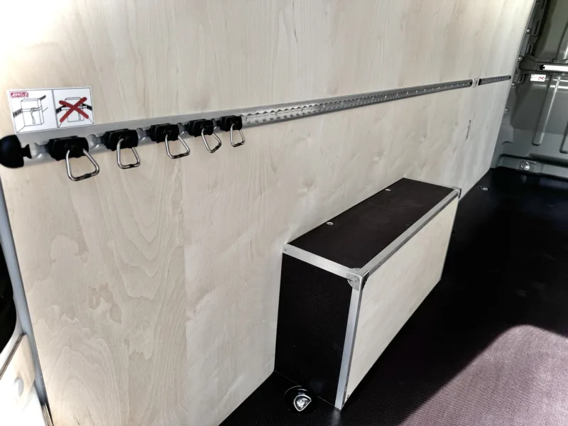 Cargo Area Protection and Load Securing