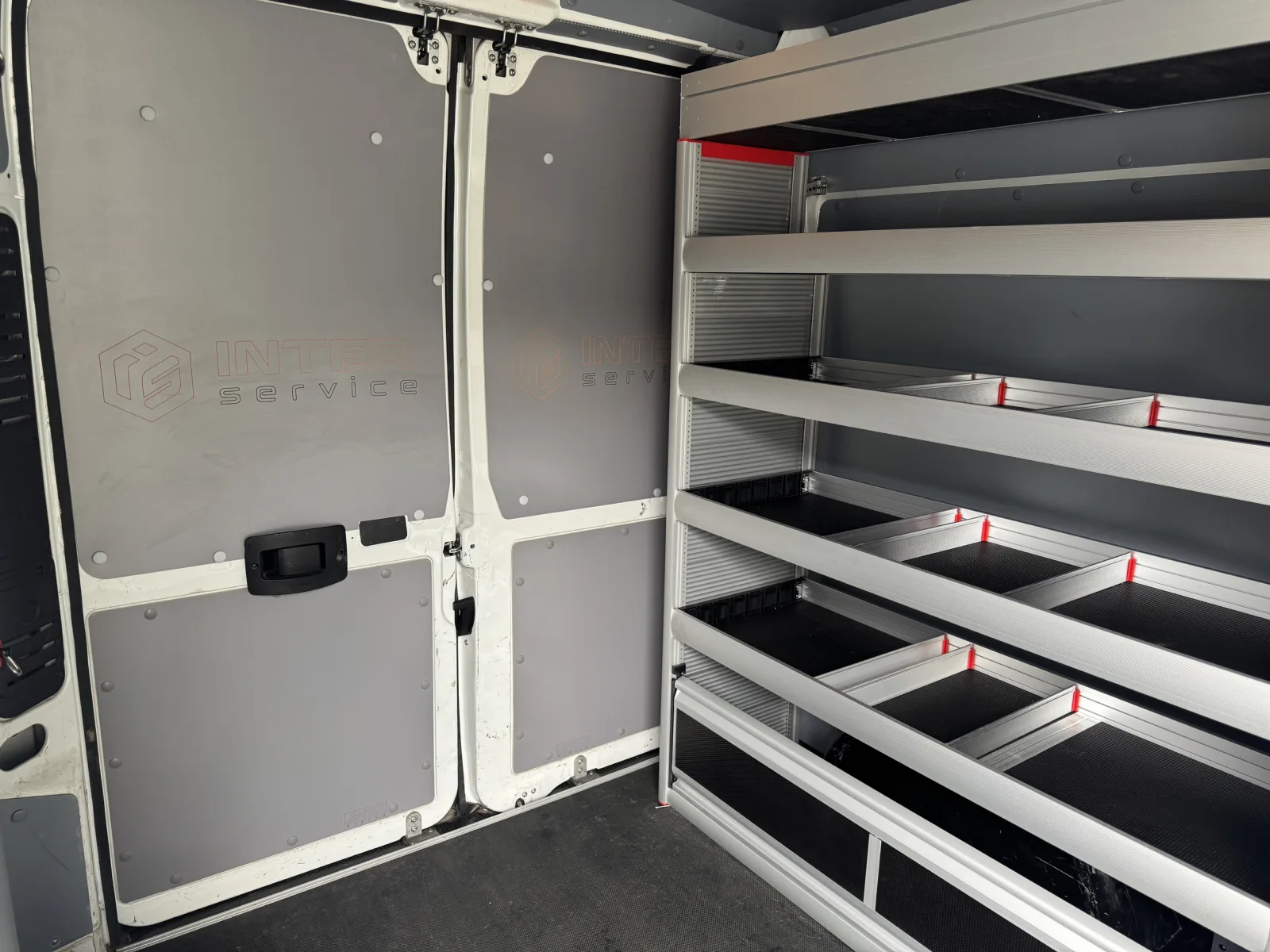 Peugeot Boxer L2H2 - lightweight GEMA shelving units