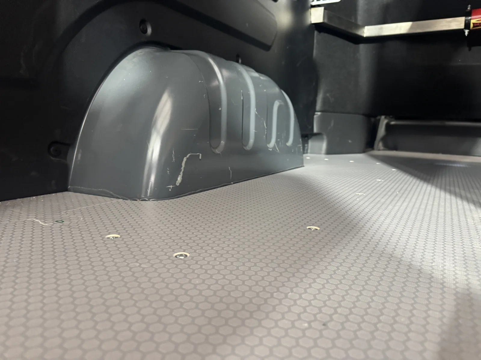 Professional van fit-out for Renault Trafic Crew Cab L2H1 for PGG S.A.