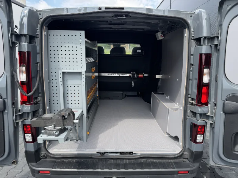 Durable floor and side panels