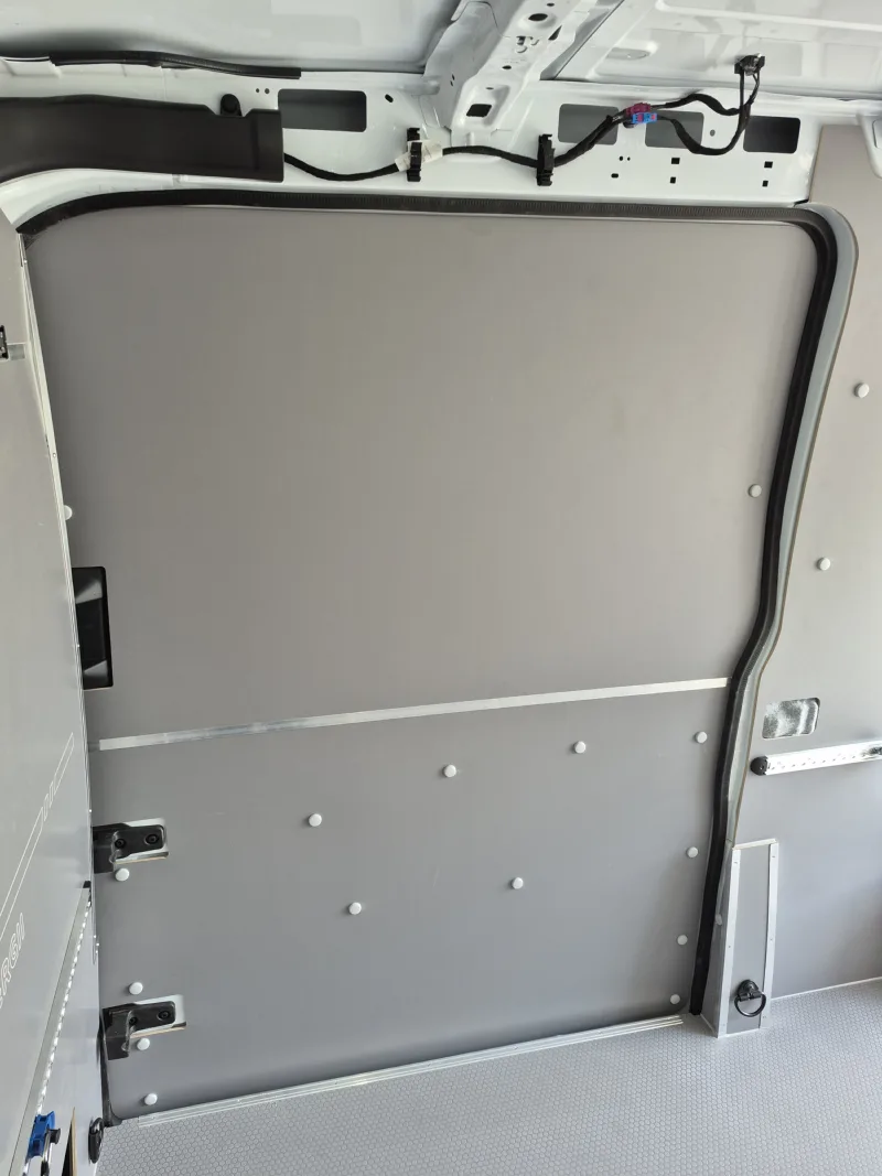 Side panels and floor