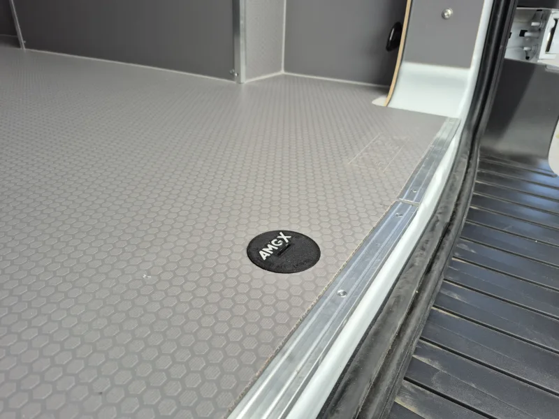 Side panels and floor