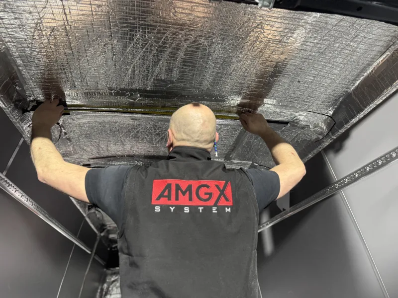 Thermal and acoustic insulation of the cargo area