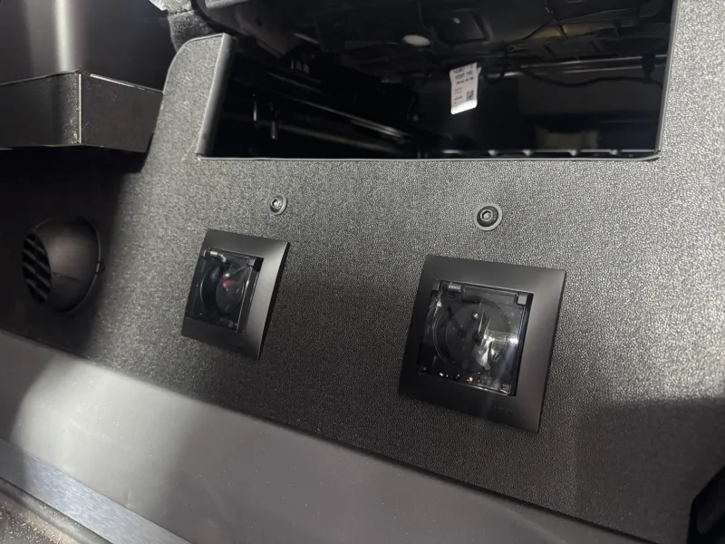 Electrical installation and inverter mounting