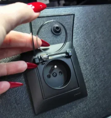 Electrical installation and inverter mounting