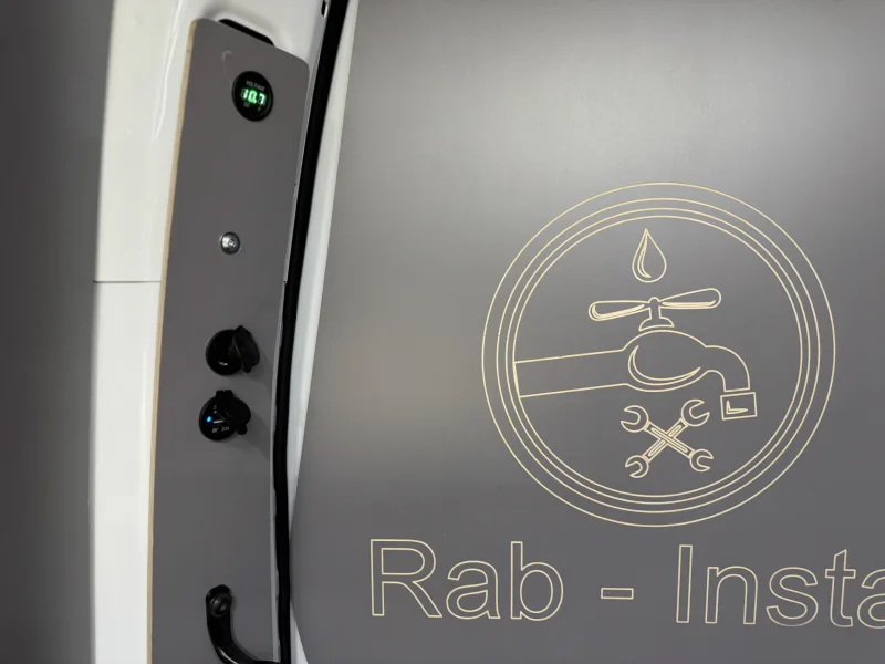 Electrical system, finishing details and personalization
