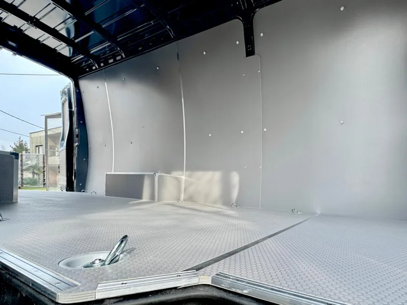 Durable HEXA floor