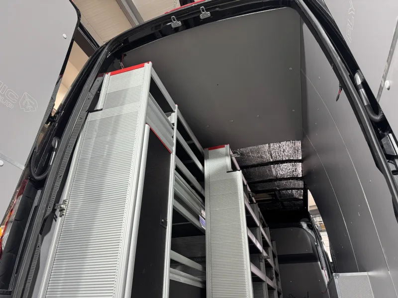 AMGX special-purpose fit-out based on the Mercedes Sprinter 4x4