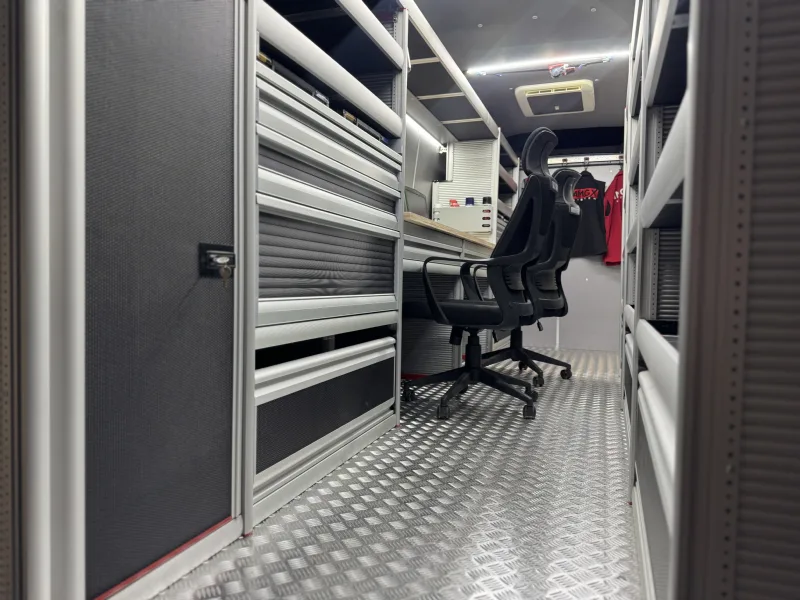 AMGX special-purpose fit-out based on the Mercedes Sprinter 4x4