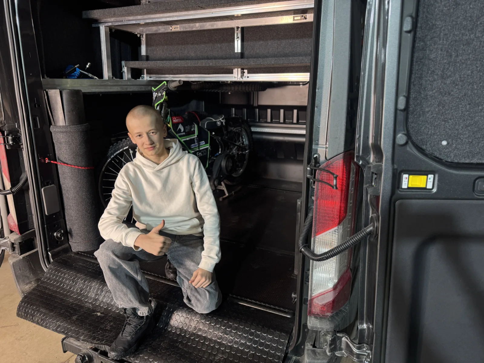 Joint project: Ford Transit L3H2 Crew Cab for ROW Rybnik speedway rider - Franek Szczyrba #527