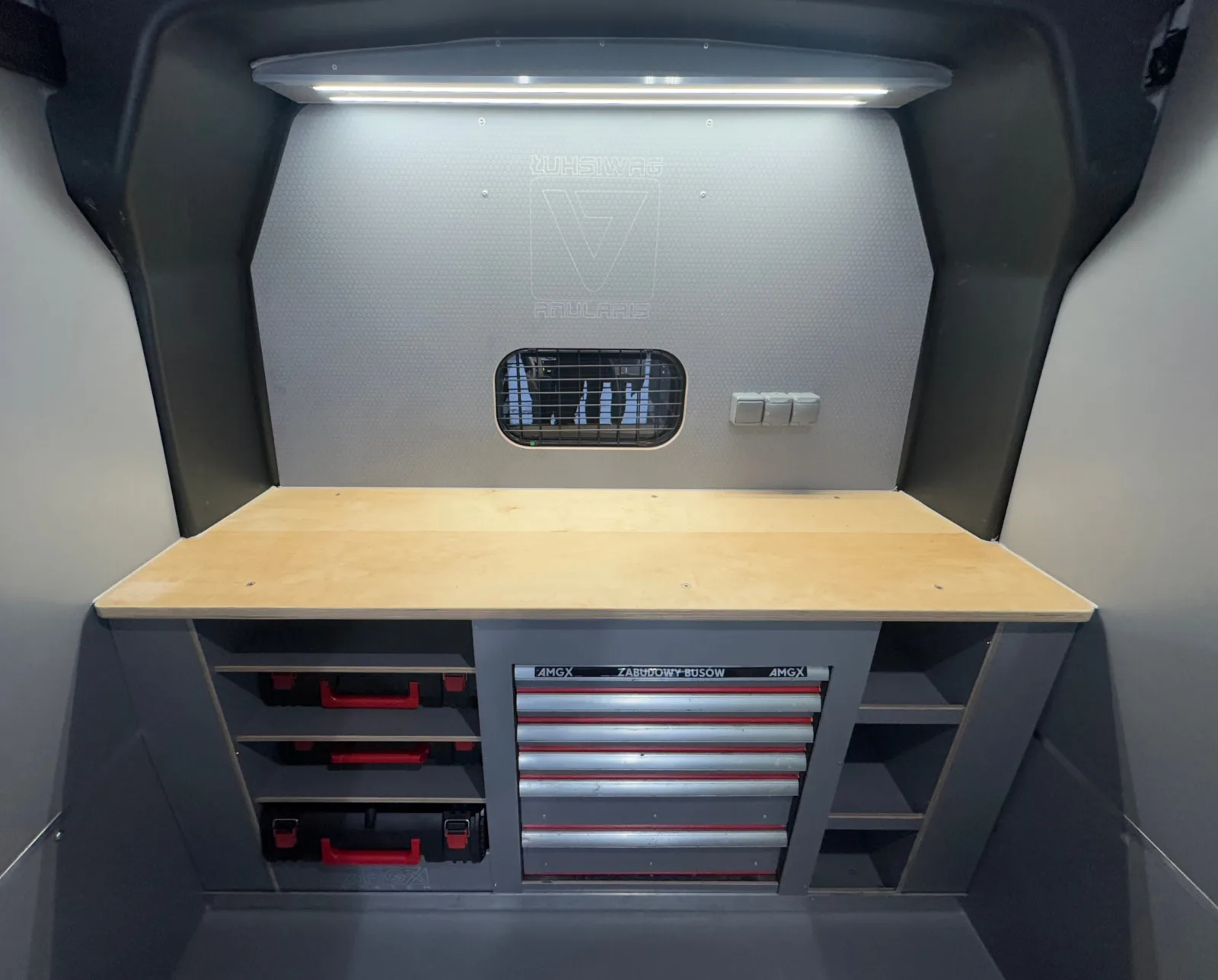 Industrial van fit-out for Ford Transit L4H3