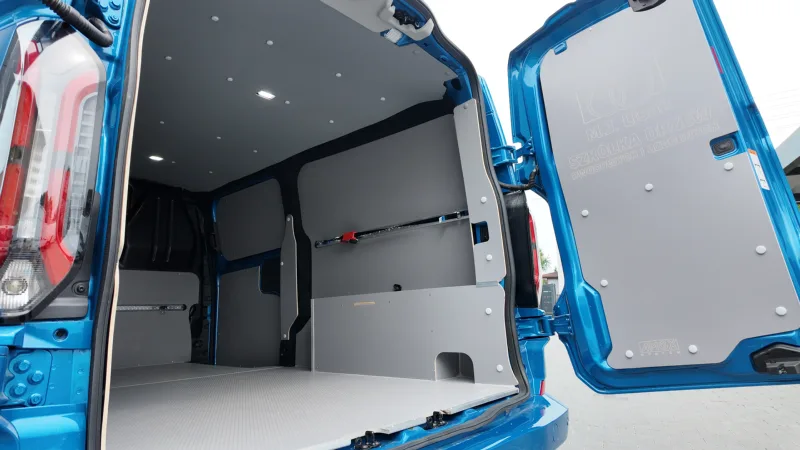 Durable floor and sturdy side panels