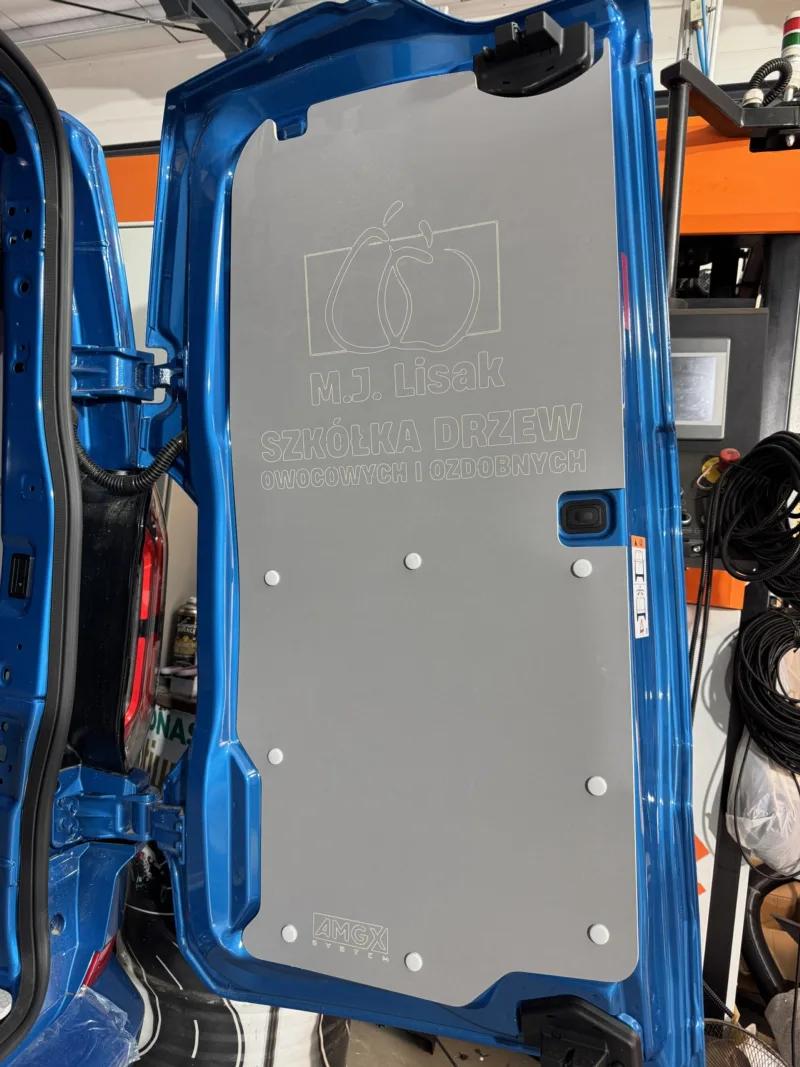 Durable floor and sturdy side panels
