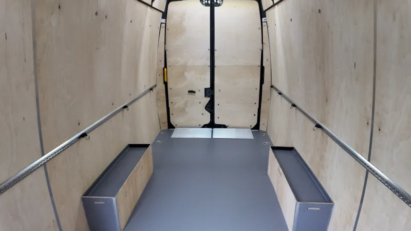 BAR tail lift and electrical system