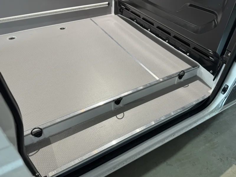 Floor and side panels