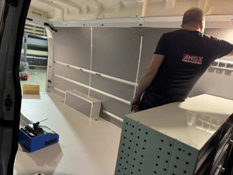 Floor and side panels