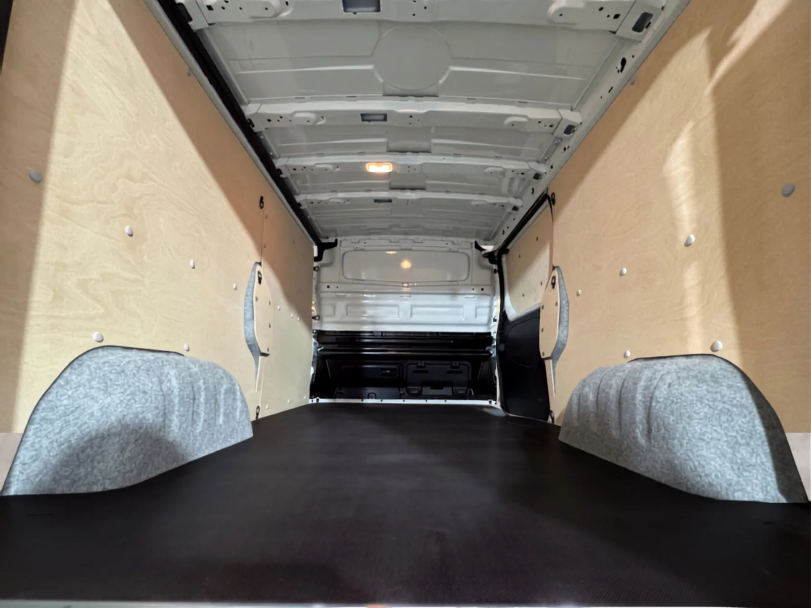 Renault Trafic L2H1 van fit-out for Euroterm 24