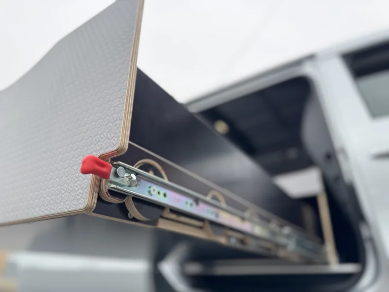 Shelving unit with a drawer - the heart of the fit-out