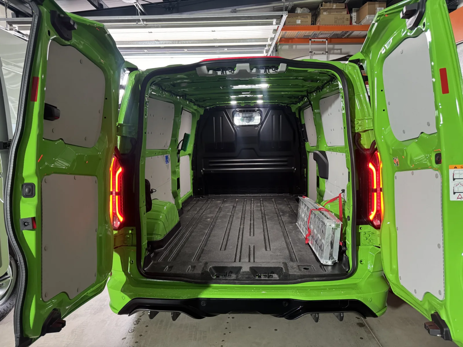 Transport van fit-out for Ford Transit Custom L2H1 for Mattson