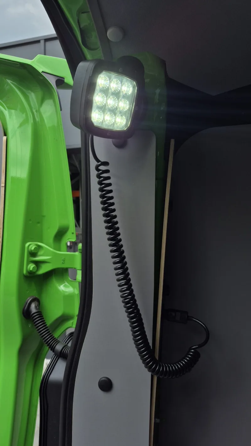 12V installation and lighting