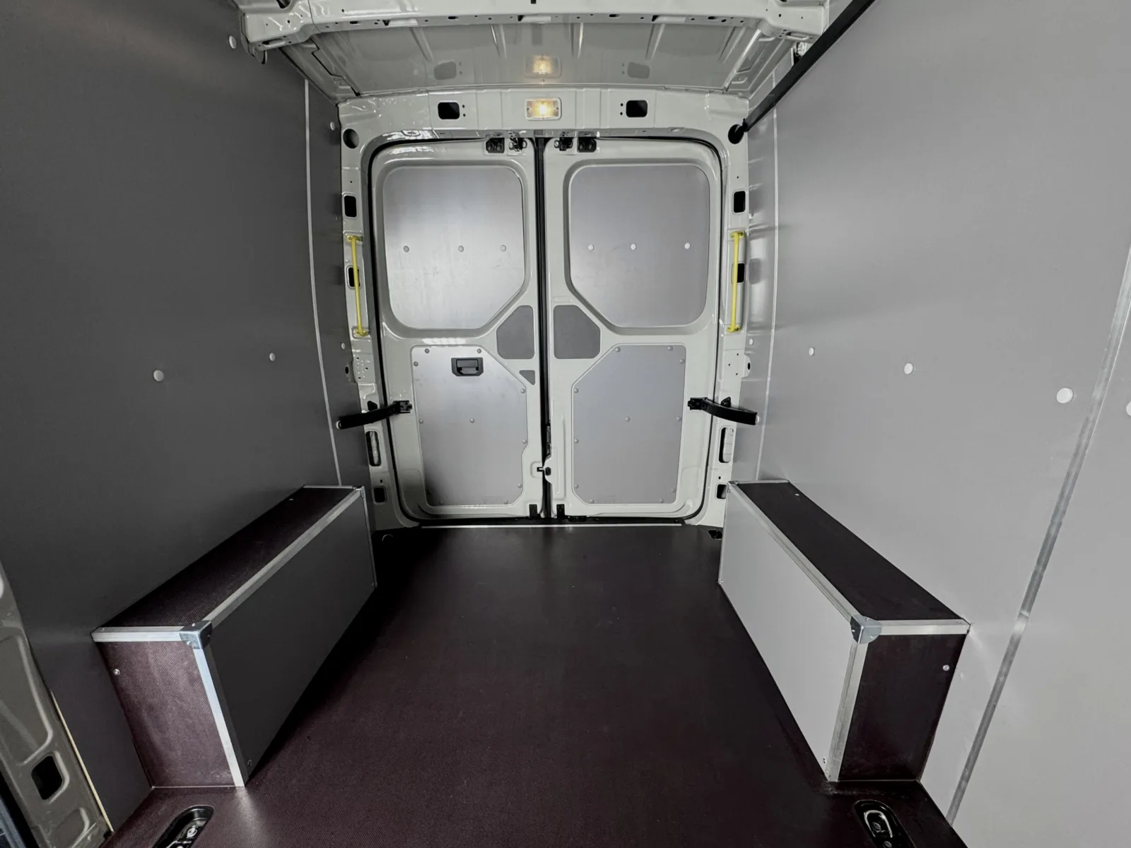 Volkswagen Crafter L2H1 van fit-out for transport services