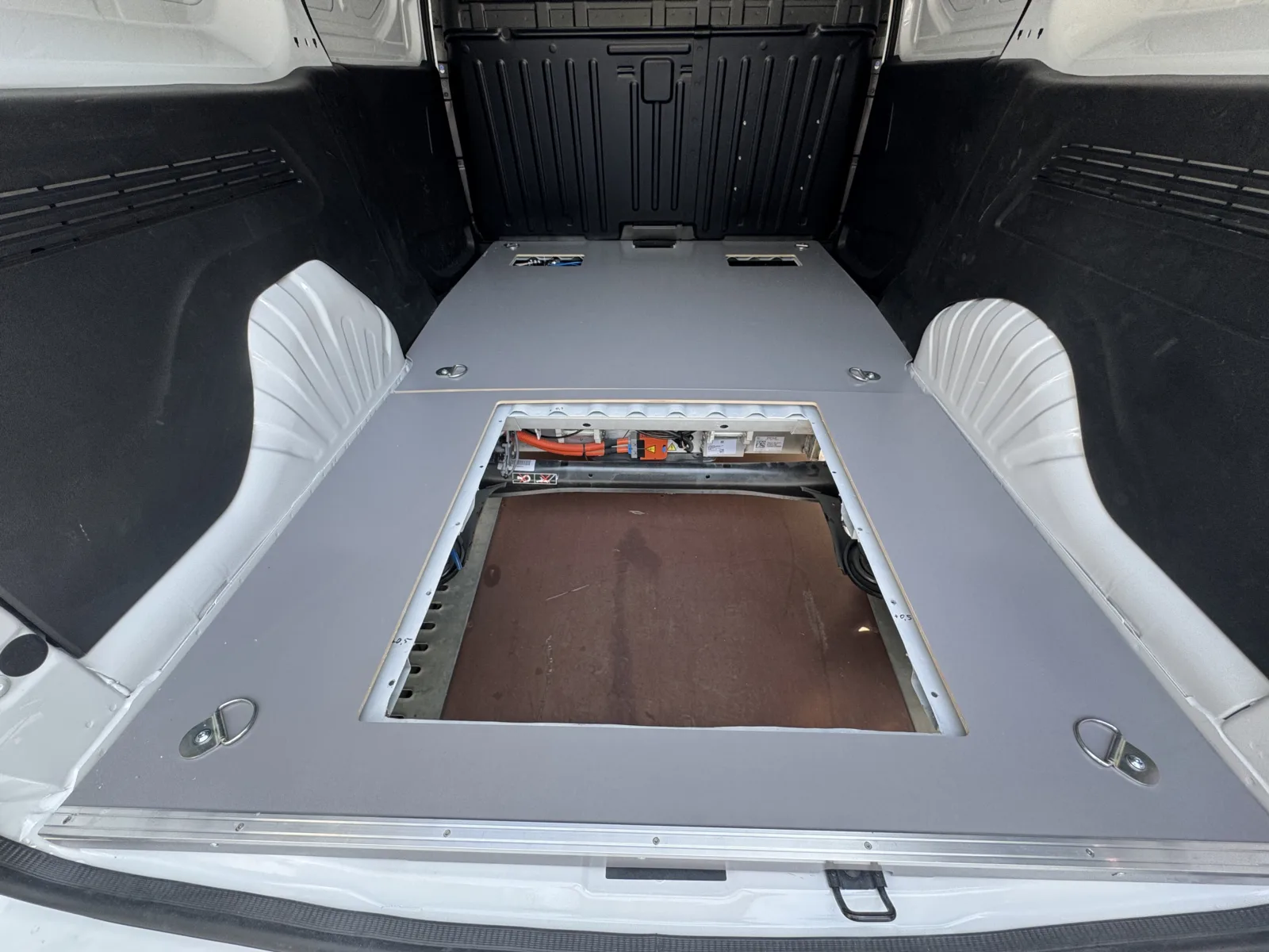 Van fit-out for a specialist technical vehicle - Toyota Proace City